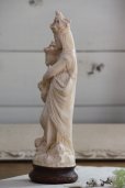 画像4: 1900年代中期　フランス製　勝利の聖母　慈愛に満ちた　イエスキリストを抱く　マリア像　NOTRE DAME DE VICTOIRE　22ｃｍ　350ｇ (4)