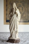 画像2: 1900年代初期　フランス製　アンティーク　イエス・キリスト像　「イエスの御心」 長い年月を経た石膏像　高33.5ｃｍ　1030ｇ (2)