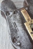 画像3: 特大極厚　イギリス製　クマ型　アンティーク　パドロックキー　南京錠　シャビーなアイアン＆真鍮製　実用品　高11.6ｃｍ　711ｇ (3)
