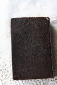 画像4: お買い得　1800年代後期　フランス製　アンティーク聖書　　皮表装　11.6 × 7.8 × 3.0ｃｍ　1267ページ (4)
