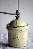 画像4: 1950〜1952年　フランス製　アンティーク　プジョー　コーヒーミル　GI　アイボリー　絶妙の枯れ具合　刃は完全メンテナンス済の極美 (4)
