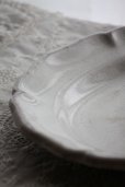 画像2: 希少美品　19世紀　フランス製　アンティーク　キュノワール　花リムの大皿　31ｃｍ　1323ｇ　惚れ惚れするような逸品です！ (2)