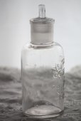 画像4: 美品　1900年代初期　フランス製　OLEO COME NOL　PARISのエンボスロゴが素敵です　アンティーク　ボトル蓋付　全高16.5ｃｍ (4)