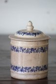 画像3: お勧めの逸品　素晴らしい古色＆貫入の蓋付砂糖入れ　アンティーク　陶製シュガーポット　藍色の花帯　1900年代初期　フランス製 (3)