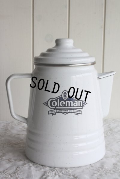 画像1: アメリカ製　ビンテージ　コールマン　珈琲ポット　白のホーローにColemanの旧ロゴが素敵！　内外に小さなチップ有のため、お買い得にて