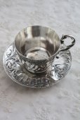 画像3: お買い得　1900年代初期　フランス製　アンティーク　枯れた風合いのシルバープレート　優美な象嵌のコーヒーカップ＆ソーサー (3)