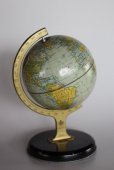 画像1: 1950年代　英国CHAD VALLEY社　ティン製　地球儀（小型）　フランス輸出品の為、地名はフランス語　全高 21cm　凹みありの為、お買い得 (1)
