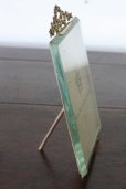 画像5: 美品　1900年代初期　フレンチ・アンティーク　大型ガラス　リボンフォトフレーム　厚い面取りガラスに　リボンモチーフ　高20.0×11.2ｃｍ (5)