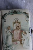 画像2: 美品　1902年　フランス製　アンティーク聖書　小さなミサ聖典　何とも優しい顔のキリストと天使　アイボリーセルカバー　全191ページ (2)