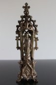 画像1: 美品　1900年代中期　フランス製　ヴィンテージ　聖母マリア像　透かしの背景　金属製　高22ｃｍ　341ｇ (1)