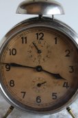 画像2: 訳有り　オブジェとして！　1900年代初期　ドイツ製　アンティーク　ユンハンス　JUNGHANS　絶妙の枯れ具合　機械式目覚まし時計 (2)