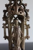 画像2: 美品　1900年代中期　フランス製　ヴィンテージ　聖母マリア像　透かしの背景　金属製　高22ｃｍ　341ｇ (2)