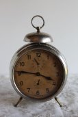 画像1: 訳有り　オブジェとして！　1900年代初期　ドイツ製　アンティーク　ユンハンス　JUNGHANS　絶妙の枯れ具合　機械式目覚まし時計 (1)
