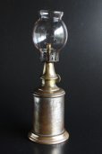 画像1: 1885年　フランス製　PARIS　ピジョン　アンティーク　オイルランプ　真鍮に枯れたシルバープレートタンク　点灯テスト済の実用品　24ｃｍ (1)