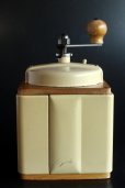 画像3: 1947年〜1960年　フランス製　プジョー　コーヒーミル　カフェオレ色　刃は完全メンテナンス済み極美　細粗挽き自在の実用品 (3)