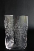 画像1: 美品　1900年代初期　フランス製　奇跡の泉ルルド　マリア様と薔薇のエッチング　アンティーク　ガラスのゴブレット　高 8.7ｃｍ (1)