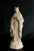 画像2: 1900年代初期　フランス製　アンティーク　何とも優しいお顔の聖母マリア像　小さな欠けあり　全高28.5cm　724ｇ (2)