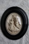 画像2: アンティーク　マリア像　大天使ガブリエル　黒木楕円額ガラスドーム　レリーフ　20.2cm　フランス製　1900年代初期 (2)