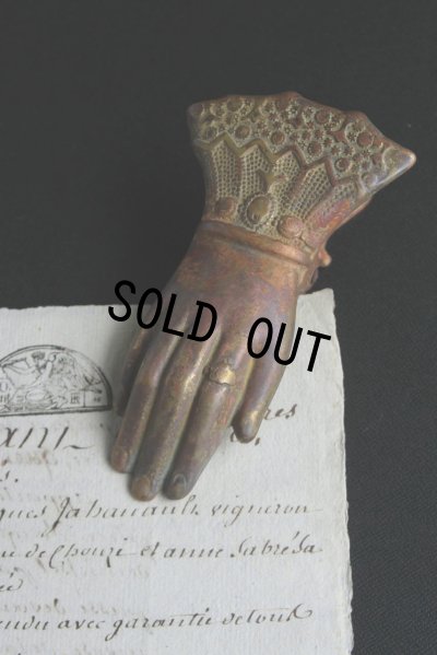 画像3: 1900年代初期　フランス製　アンティーク　貴婦人の手　ハンドクリップ　真鍮の枯れた渋い風合いが素敵です