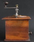 画像3: 希少　特大型　1850〜1930年　フランス製　アンティーク　プジョー　コーヒーミル　T型 クルミ材＆鋳鉄　刃はメンテナンス済の極美