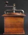 画像4: 希少　特大型　1850〜1930年　フランス製　アンティーク　プジョー　コーヒーミル　T型 クルミ材＆鋳鉄　刃はメンテナンス済の極美
