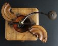 画像8: 極美品　プジョーコーヒーミル　Ｔ型オクトゴナル　大型　クルミ材＆アイアン　刃はメンテナンス済の極美　1896〜1935年　フランス製