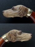 画像7: 極細密彫刻 木彫り猟犬ハンドル ガラス義眼 英国アンティーク 大曲り型 ステッキ マラッカ籐 シャフト 全長91cm 極上品
