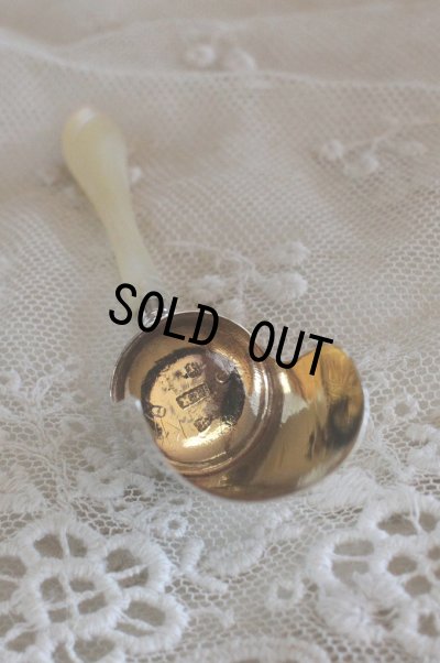 画像3: 1805年 ジョージアン 英国アンティークシルバー 純銀製 金彩 キャディ―スプーン マザーオブパール 白蝶貝ハンドル