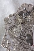 画像3: お買い得　1899年　英国バーミンガム製　見事な小花の象嵌 ＆ 透かし加工　純銀製ディッシュ　径16.5ｃｍ　108ｇ (3)