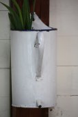 画像3: お買い得　フランス製　アンティーク　ホーロー　イリゲーター（ホワイト）　壁に掛けて、ドサッと野の花を！ (3)