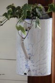 画像1: フランス製　アンティーク　イリゲーター　2L　マーブルのホーロー　壁に掛けて、ドサッと野の花を！　高 25.7ｃｍ (1)