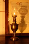 画像2: 1800年代後期　フランスPARIS製　アンティーク　ピジョンオイルランプ　真鍮タンク　点灯テスト済　実用品　高 27.0ｃｍ (2)
