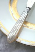 画像4: 極美品　ヴィクトリアン　純銀製　輝くマザーオブパール　大型デザートナイフ　1840年　英国シェフィールド　20.5ｃｍ (4)
