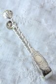 画像1: 希少な美品　200年前のジョージアン　アンティークシルバー　純銀製シュガートング　ツイスト＆シェル　英国ニューカッスル製 (1)