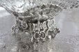 画像5: 豪華美品　1891年製　英国ロンドン製　アンティークシルバー　純銀製　ディッシュ　見事な全面透かし ＆ 飾り象嵌 ＆ 立脚　110ｇ (5)