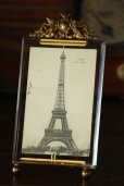 画像1: 希少な逸品　フランス製　アンティーク　大型フォトフレーム　素晴らしいエンジェルの真鍮象嵌 ＆ 厚いガラス　高 21ｃｍ (1)