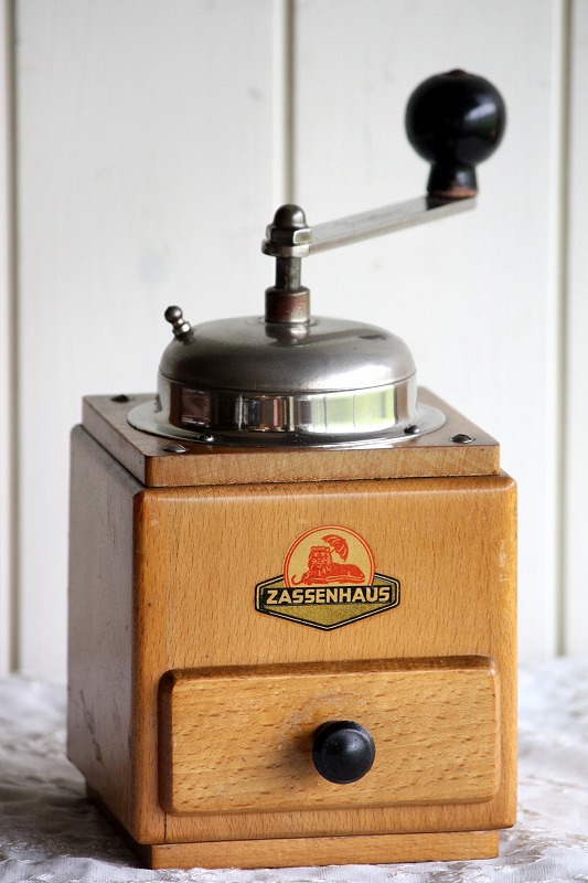 お買い得 1950年代 西ドイツ製 ザッセンハウス ZASSENHAUS コーヒーミル 刃は完全メンテナンス済み極美 細粗挽き自在の実用品