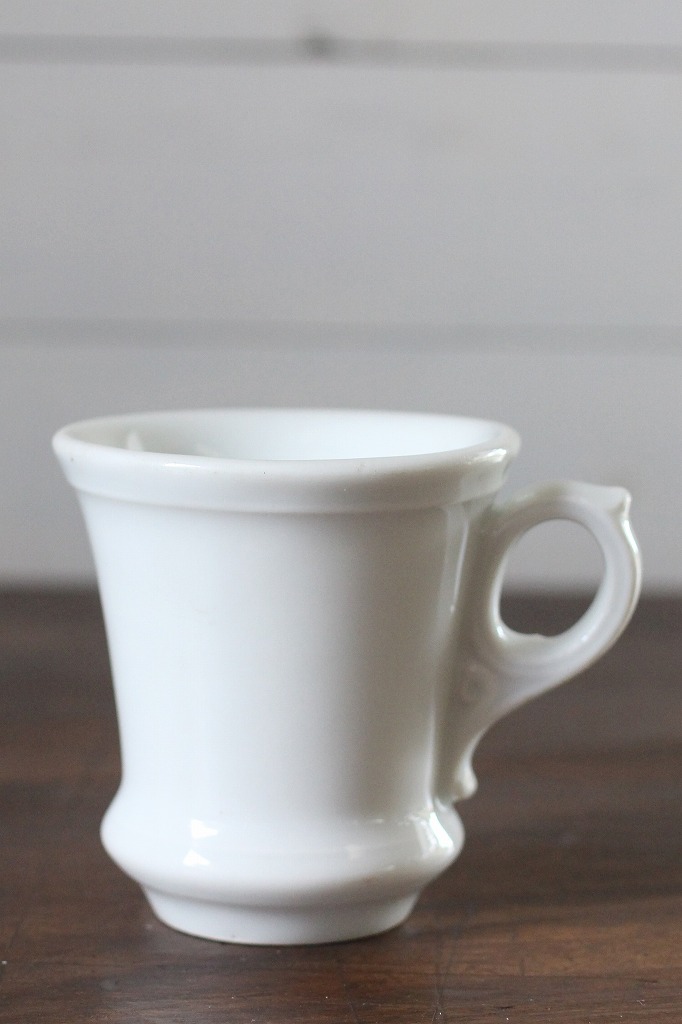 フランス製　アンティーク　ブリュロ　Brulot　純白のコーヒーカップ　1800年代後期〜1900年代初期