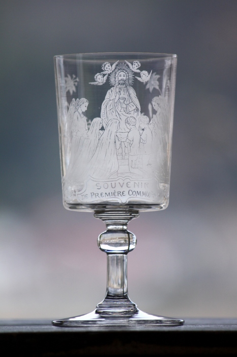 1900年代初期　フランス製　アンティーク　ワイングラス　イエスキリスト＆天使＆ユリの見事なエッチング　全高14.5ｃｍ