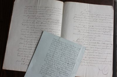 画像2: 1800年代　フランスの古文書　アンティーク・マニュスクリ　枯れたインク　美しい手書き文字　2種類　2枚　5ページ