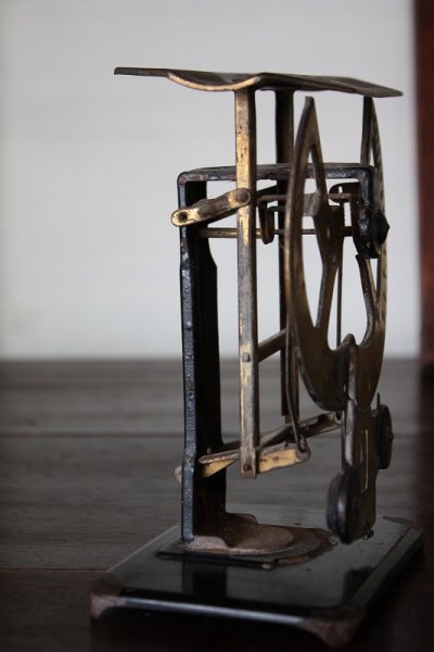 画像3: イギリス製　アンティーク　スケール　8オンス（約227ｇ計）はかり　使い込まれた道具ならでは枯れた渋い逸品
