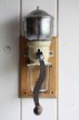 画像1: 希少　1933〜1958年　フランス製　アンティーク　プジョー　キャビネット　コーヒーミル　壁掛け型　刃は完全メンテナンス済の極美 (1)