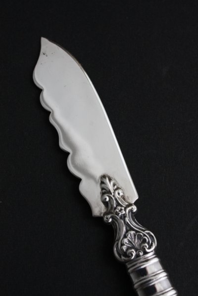 画像3: 美品　1900年　英国バーミンガム　エドワーディアン　アンティークシルバー　マザーオブパール　純銀製　バターナイフ