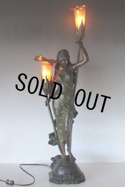 画像1: オーギュスト・モロー作 ブロンズ彫刻女神像 アールヌーヴォー 2灯ランプ ファブリルシェード 全高75cm (1)