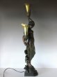 画像3: オーギュスト・モロー作 ブロンズ彫刻女神像 アールヌーヴォー 2灯ランプ ファブリルシェード 全高75cm (3)