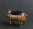 画像6: 1900年代初期 フランス製 アンティーク 銅製 豚のピンクッション まち針2本付き (6)