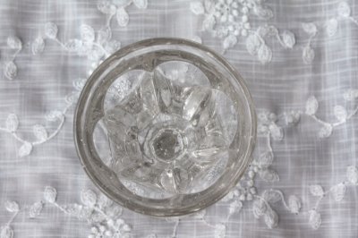 画像2: アンティーク　トロンプイユ　グラス　全高10.6ｃｍ　213ｇ　気泡入り　極厚底ガラス　1900年代初期　フランス製