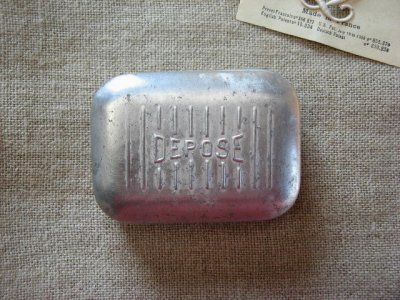 画像3: 1900年代中期　PARISロゴ　フレンチ アンティーク アルミ製ソープボックス　石鹸ケース