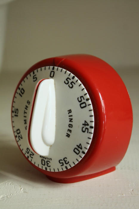 人気爆買い専用　イギリス製　アンティーク キッチンタイマー付き 置時計　小物入れ アンティーク雑貨