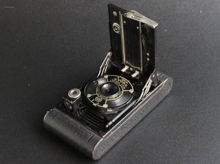 1920年代 ジョージ マロリー愛用のカメラ Vest Pocket Kodak Model B